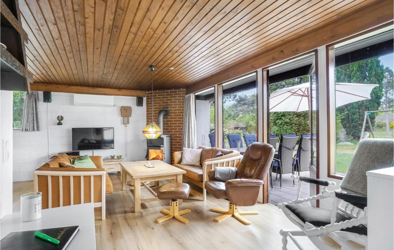 Amazing Home In Kalundborg With Kitchen Eksteriør bilde