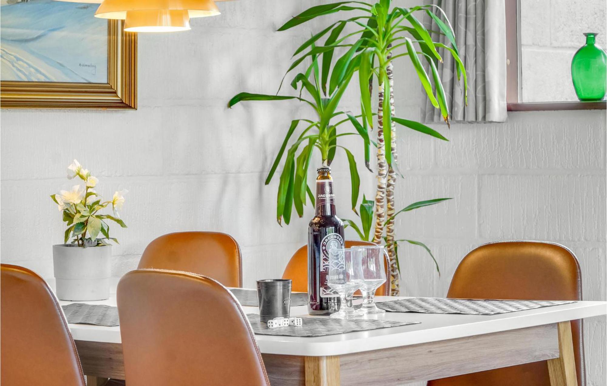 Amazing Home In Kalundborg With Kitchen Eksteriør bilde